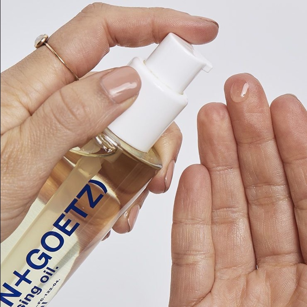 MALIN + GOETZ FACIAL CLEANSING OIL 4OZ